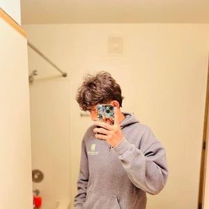 Meet your Posher, Alejandro